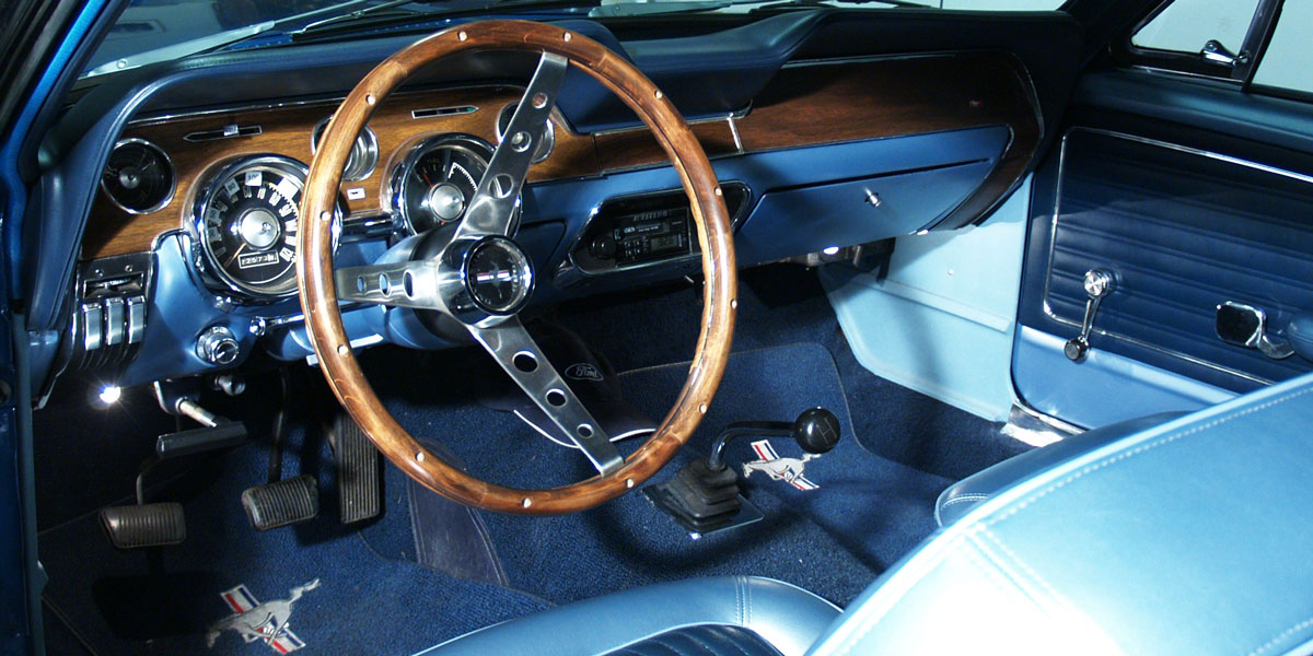 Ford Mustang - ExcellentClassics - Historische Fahrzeuge